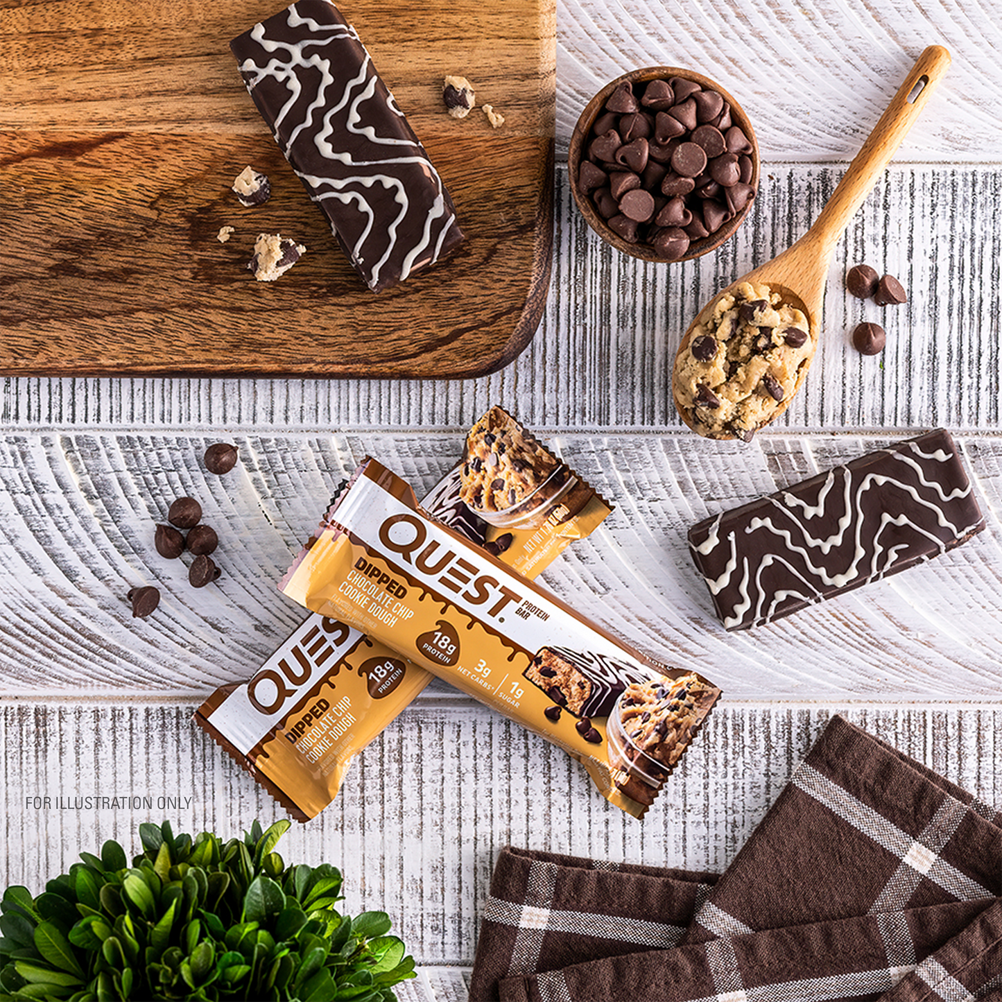 dipped-chocolate-chip-cookie-dough-protein-bar-j4 qst-012268_dipped-chocolate-chip-cookie-dough-protein-bar_7.png